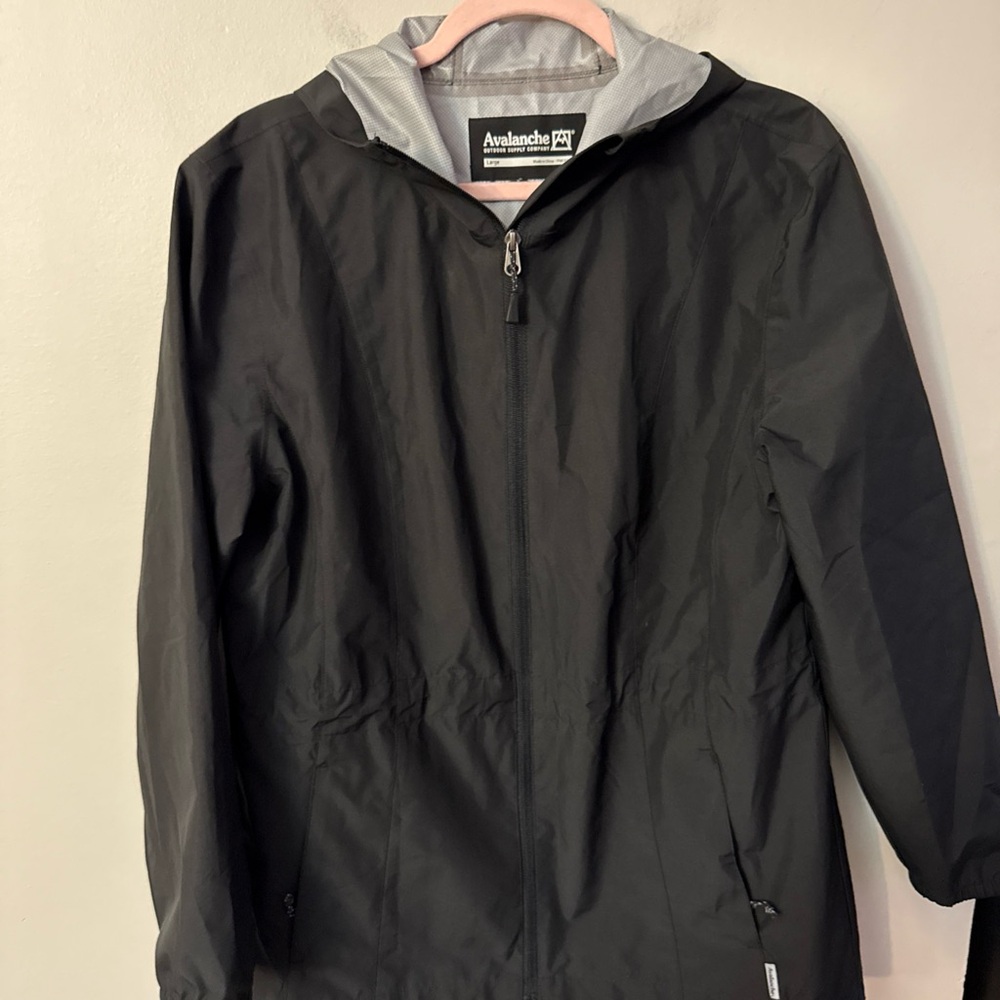 Avalanche Black Rain Jacket size Large Weather Shield